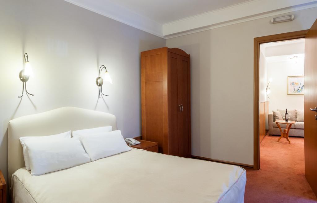 Aleksandar Hotel Vrnjačka Banja Exterior foto